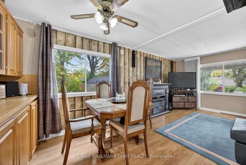 Photo 11 at 9 Locust Hill Court, Rural Innisfil, Innisfil