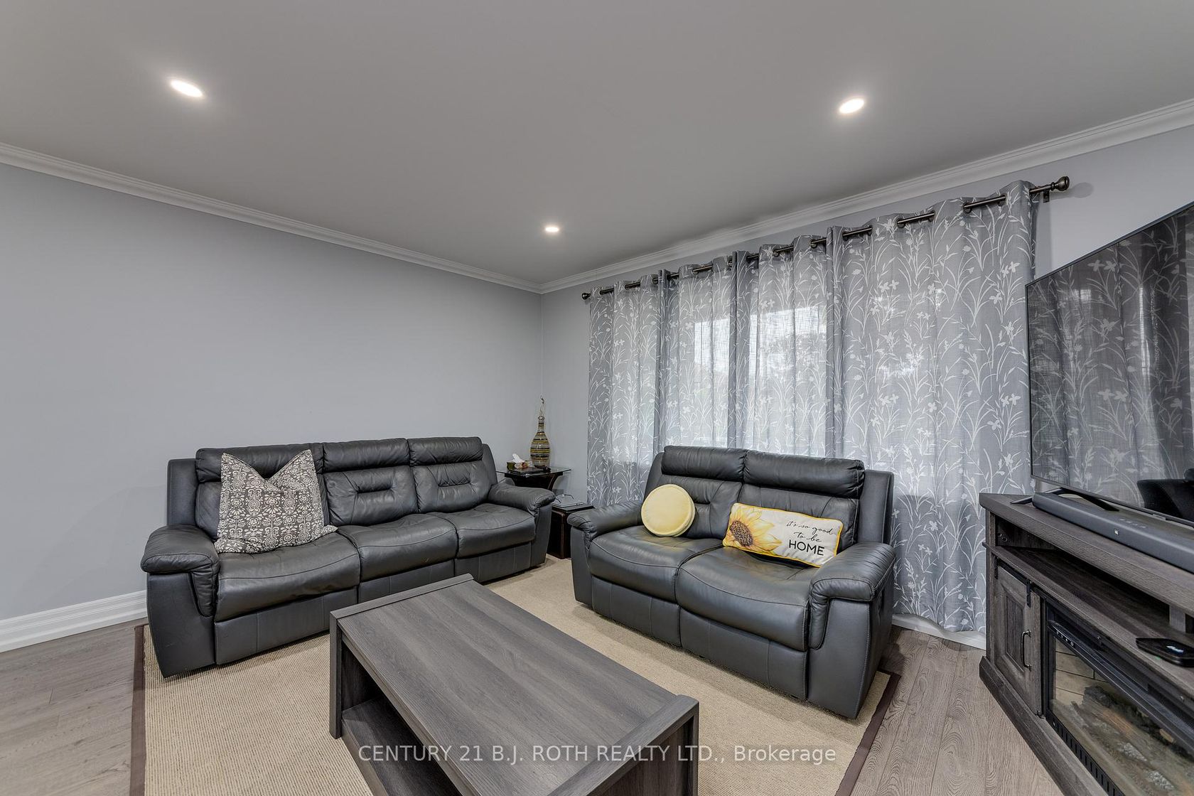 Photo 16 at 193 Epsom Downs Drive, CFB, Toronto Photo 16 at 193 Epsom Downs Drive, CFB, Toronto