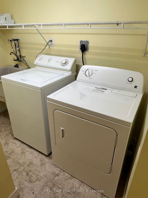 Photo 16 at 34 Shippigan Crescent, Don Valley Village, Toronto