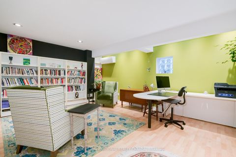 Photo 5 at 33 Broadcast Lane, South St. James Town, Toronto