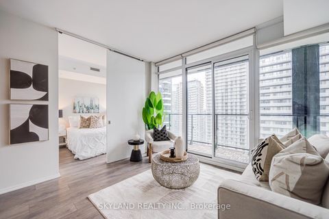 Photo 10 at 3211 - 125 Peter Street, Waterfront Communities C1, Toronto