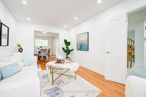 Photo 7 at 158 Ingleton Boulevard, Milliken, Toronto