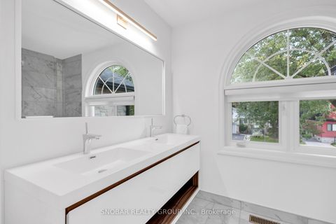 Photo 16 at 46 Poplar Avenue, City Centre West, Toronto