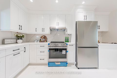 Photo 18 at 42 Davean Drive, Windfields, Toronto