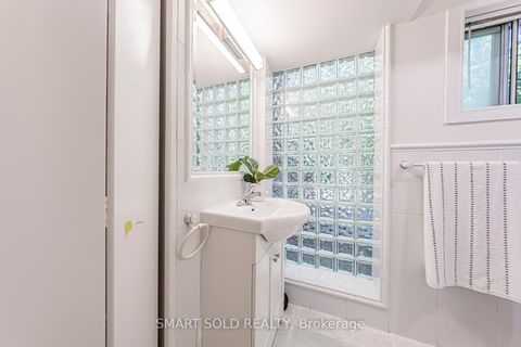 Photo 37 at 42 Davean Drive, Windfields, Toronto