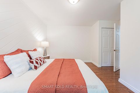 Photo 41 at 42 Davean Drive, Windfields, Toronto