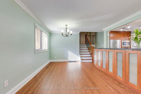 Photo 5 at 88 Poynter Drive, The Westway, Toronto