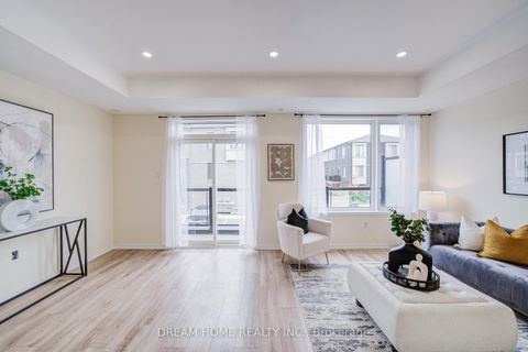 Photo 10 at 99 Crimson Forest Drive, Patterson, Vaughan