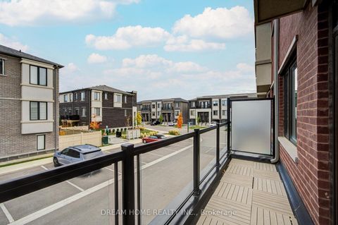 Photo 11 at 99 Crimson Forest Drive, Patterson, Vaughan