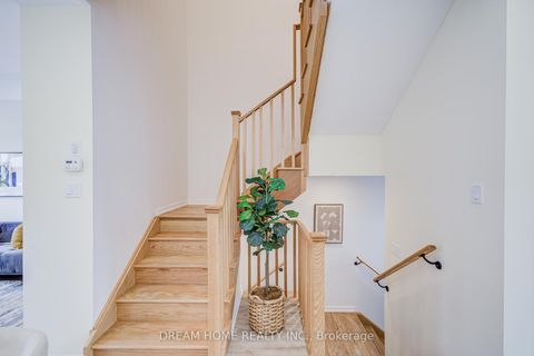 Photo 20 at 99 Crimson Forest Drive, Patterson, Vaughan