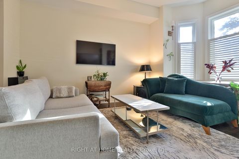 Photo 2 at 161 Euclid Avenue, Bellwoods, Toronto