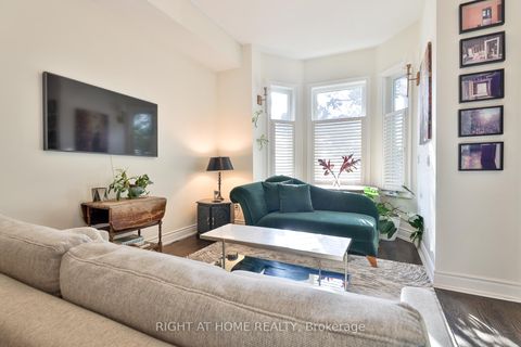 Photo 3 at 161 Euclid Avenue, Bellwoods, Toronto