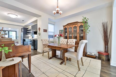 Photo 6 at 161 Euclid Avenue, Bellwoods, Toronto