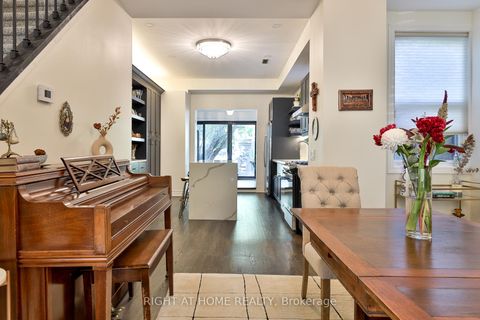 Photo 9 at 161 Euclid Avenue, Bellwoods, Toronto