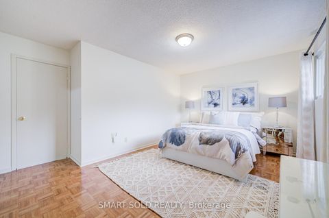 Photo 21 at 47 Colleen Street, Yorkhill, Vaughan