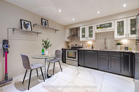 Photo 6 at 7 Steepleview Crescent, North Richvale, Richmond Hill