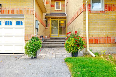 Photo 24 at 7 Steepleview Crescent, North Richvale, Richmond Hill