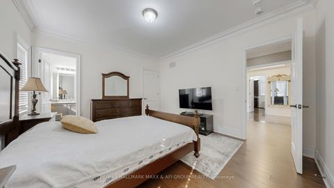 Photo 34 at 109 Farrell Road, Patterson, Vaughan