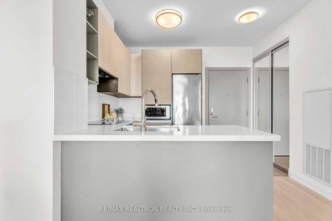 Photo 18 at 1503 - 398 Highway 7, Doncrest, Richmond Hill