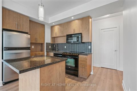 Photo 10 at 3302 - 120 Homewood Avenue, North St. James Town, Toronto