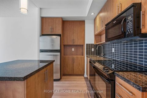 Photo 11 at 3302 - 120 Homewood Avenue, North St. James Town, Toronto