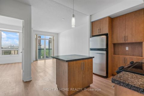 Photo 12 at 3302 - 120 Homewood Avenue, North St. James Town, Toronto