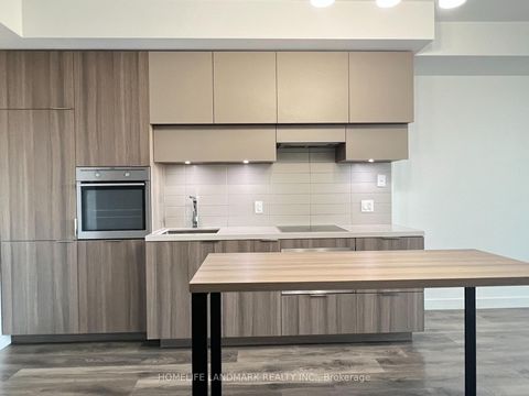 Photo 1 at 1007 - 8 Eglinton Avenue E, Mount Pleasant West, Toronto