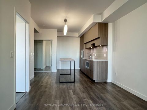 Photo 2 at 1007 - 8 Eglinton Avenue E, Mount Pleasant West, Toronto