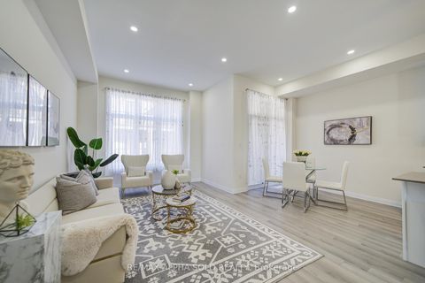 Photo 16 at 11415 LESLIE Street, Rural Richmond Hill, Richmond Hill