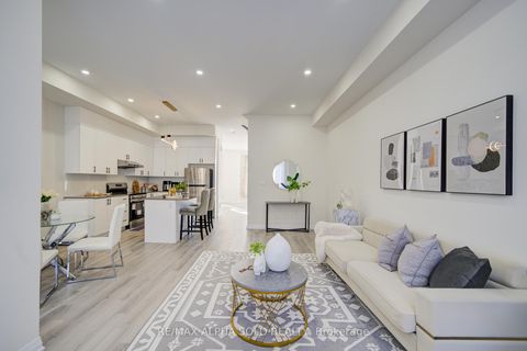 Photo 18 at 11415 LESLIE Street, Rural Richmond Hill, Richmond Hill