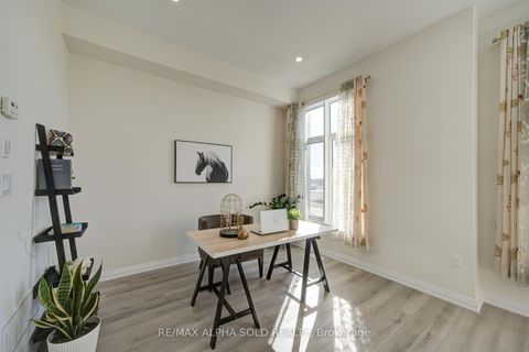 Photo 23 at 11415 LESLIE Street, Rural Richmond Hill, Richmond Hill