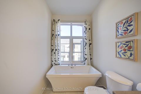 Photo 37 at 11415 LESLIE Street, Rural Richmond Hill, Richmond Hill