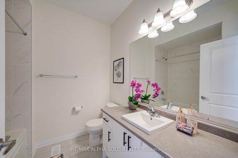 Photo 39 at 11415 LESLIE Street, Rural Richmond Hill, Richmond Hill