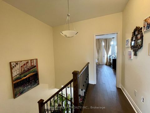 Photo 8 at 36 Carrville Woods Circle, Patterson, Vaughan