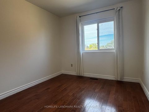 Photo 10 at 254 Sprucewood Court, L'Amoreaux, Toronto