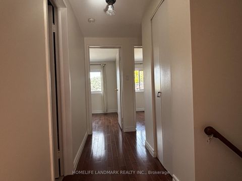 Photo 11 at 254 Sprucewood Court, L'Amoreaux, Toronto