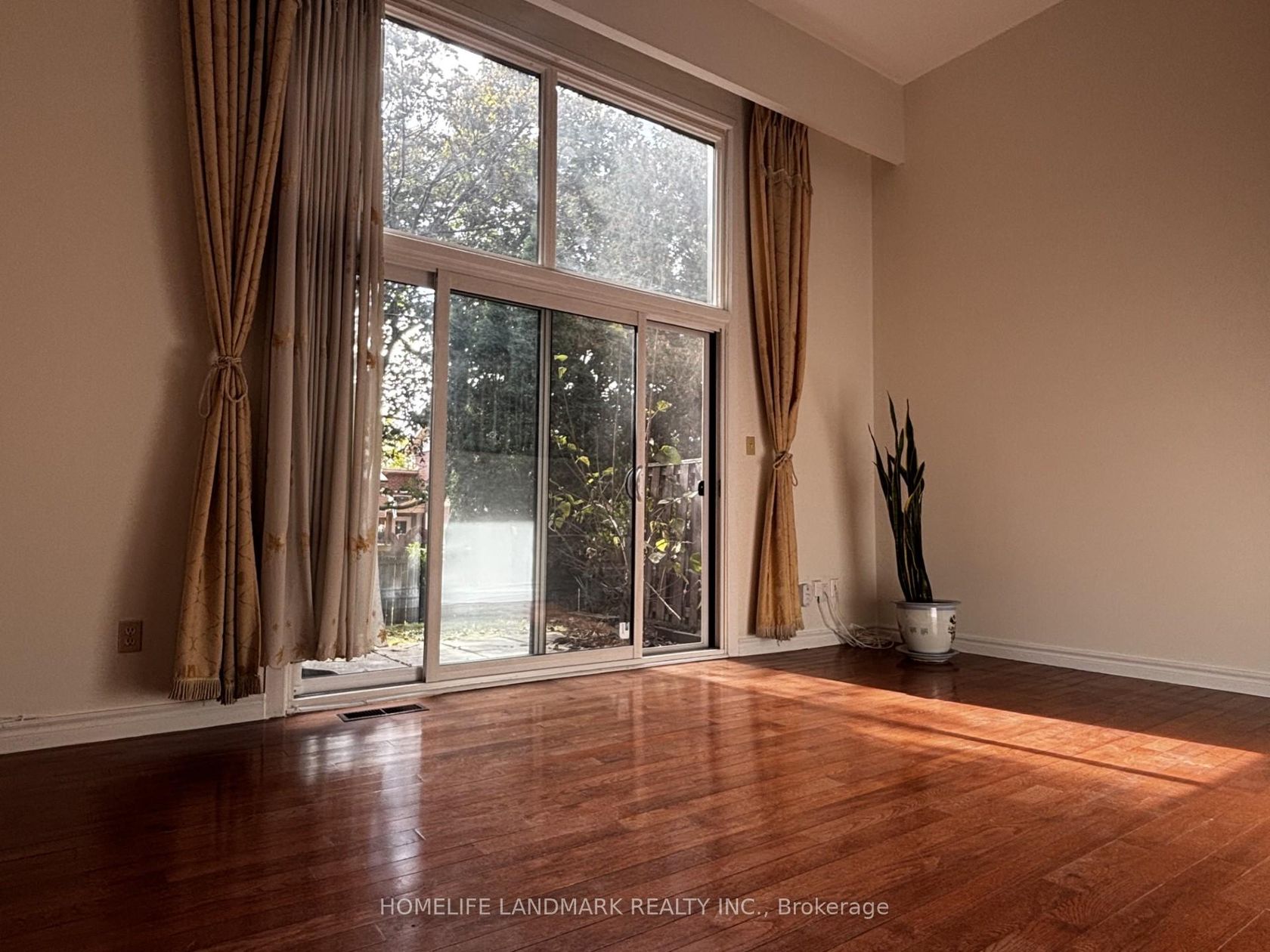 254 Sprucewood Court, L'Amoreaux, Toronto 