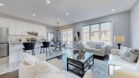 Photo 7 at 8 Casely Avenue, Rural Richmond Hill, Richmond Hill