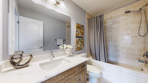 Photo 21 at 8 Casely Avenue, Rural Richmond Hill, Richmond Hill