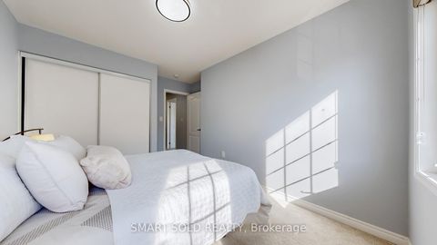 Photo 32 at 8 Casely Avenue, Rural Richmond Hill, Richmond Hill