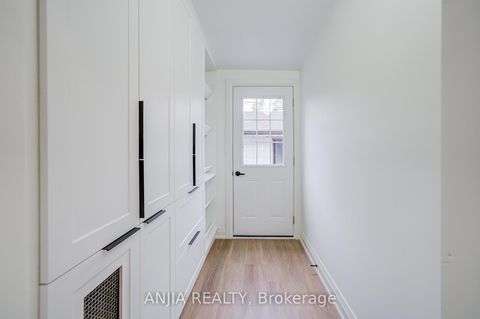 Photo 9 at 126 Grace Street, Bellwoods, Toronto