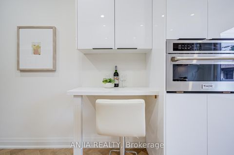 Photo 16 at 126 Grace Street, Bellwoods, Toronto