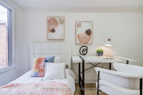 Photo 22 at 126 Grace Street, Bellwoods, Toronto