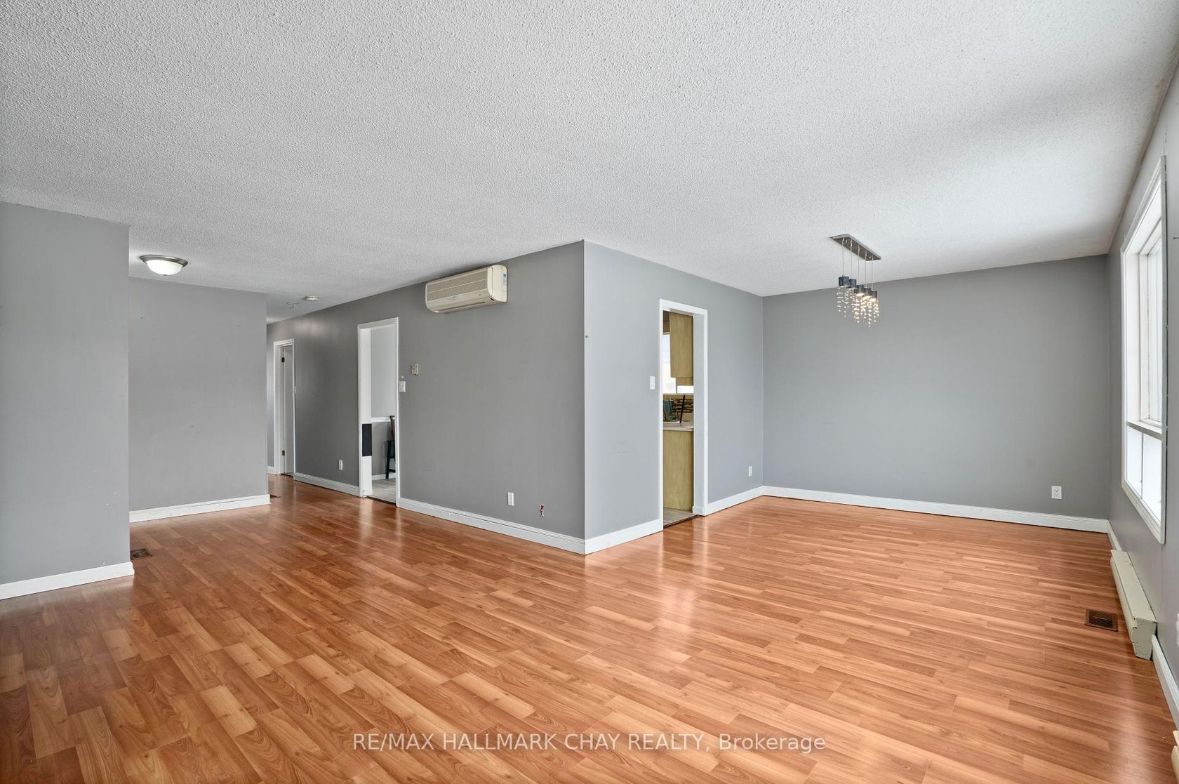 7481 County Road 91, Stayner, Clearview photo number 2