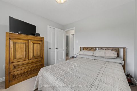 Photo 26 at 655 Glen Cedar Crescent, Rural Innisfil, Innisfil