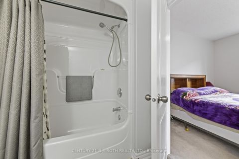 Photo 32 at 655 Glen Cedar Crescent, Rural Innisfil, Innisfil