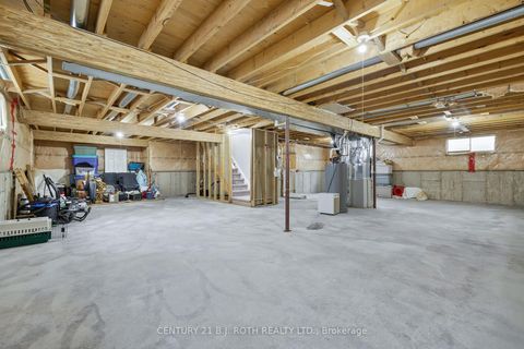 Photo 36 at 655 Glen Cedar Crescent, Rural Innisfil, Innisfil