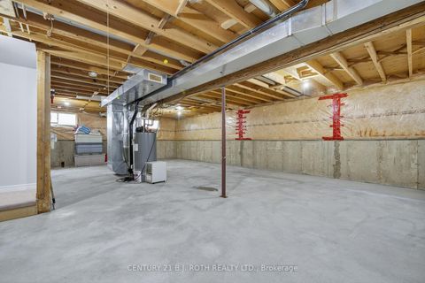 Photo 37 at 655 Glen Cedar Crescent, Rural Innisfil, Innisfil