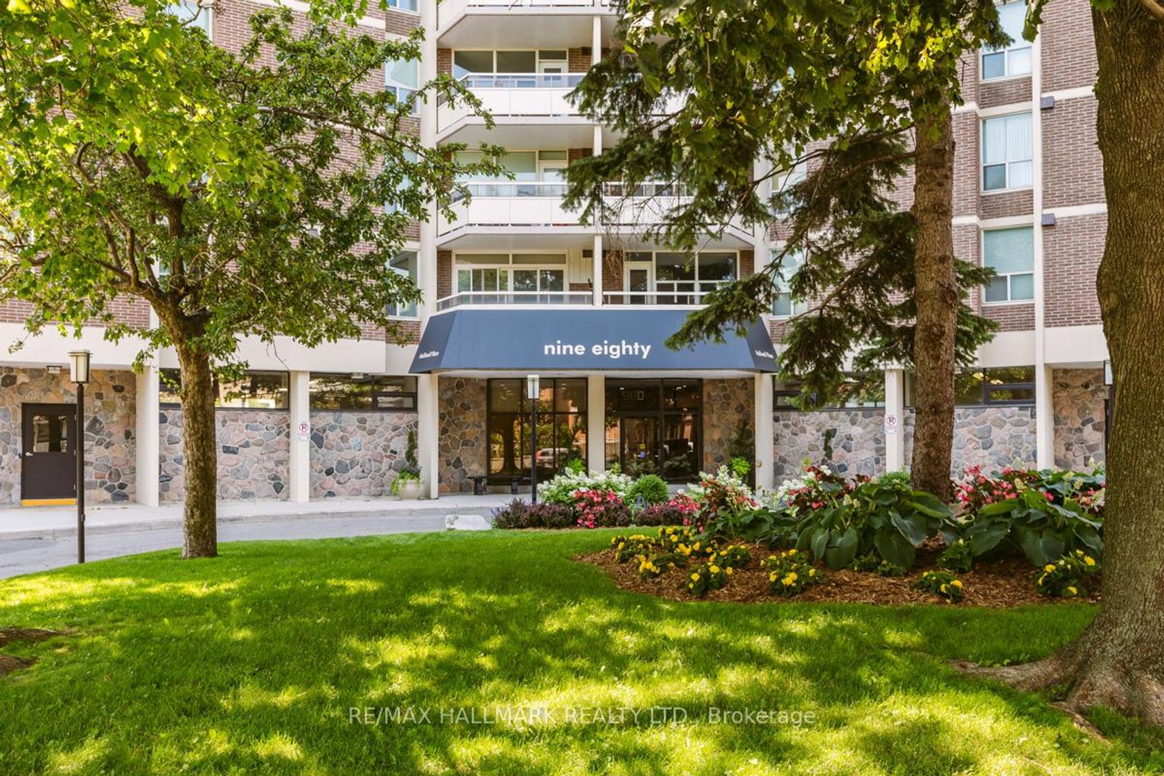 802 - 980 Broadview Avenue, Broadview North, Toronto 