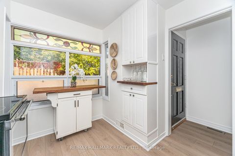 Photo 8 at #5 - 90 Kippendavie Avenue, The Beaches, Toronto